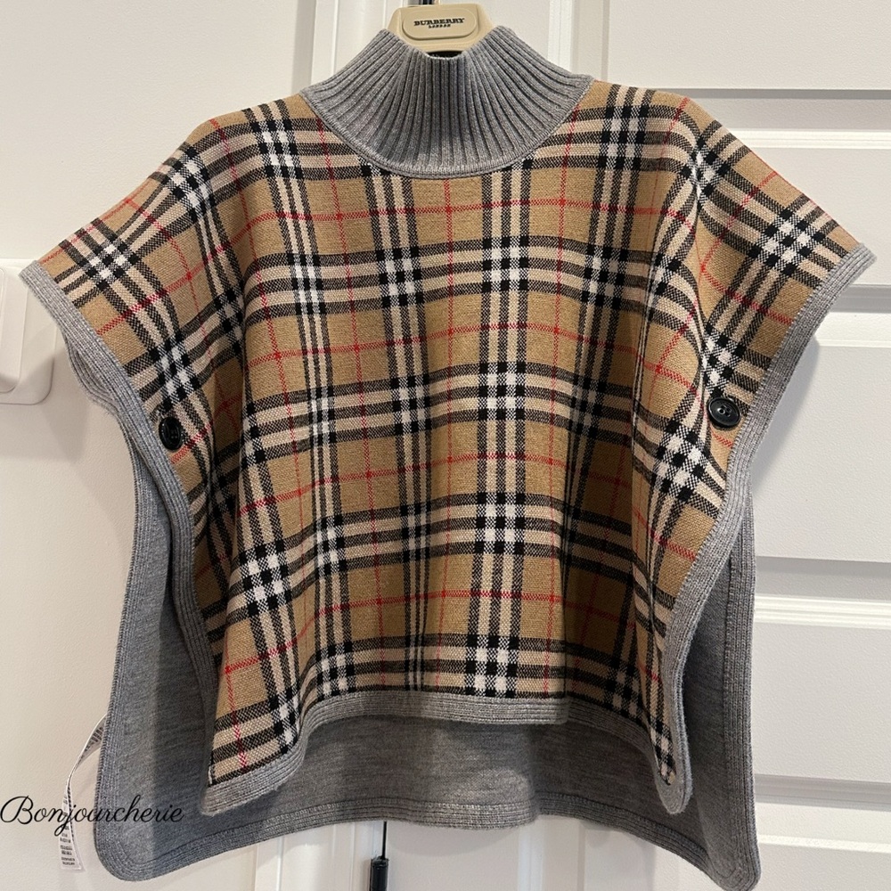 Burberry Gray Poncho with Plaid Accent - Picture 6 of 13